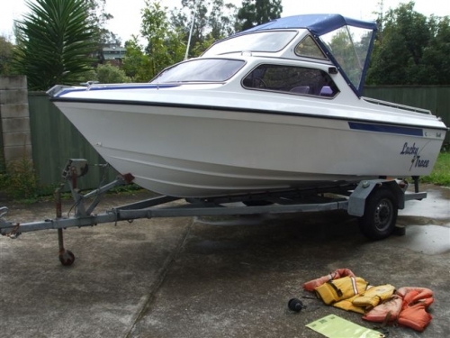 Bonito Cabin | UB1782 | Boats for sale NZ